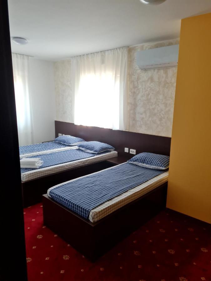 Vila Nicholas Bărcăneşti Buitenkant foto