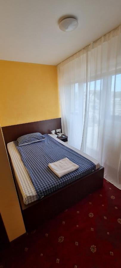 Vila Nicholas Bărcăneşti Buitenkant foto